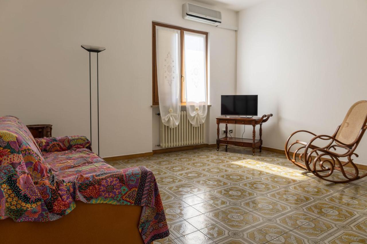 Casa Mercedes Villa Desenzano del Garda Eksteriør billede